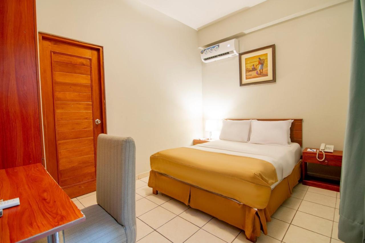 El Dorado Express Hotel Iquitos Exteriér fotografie